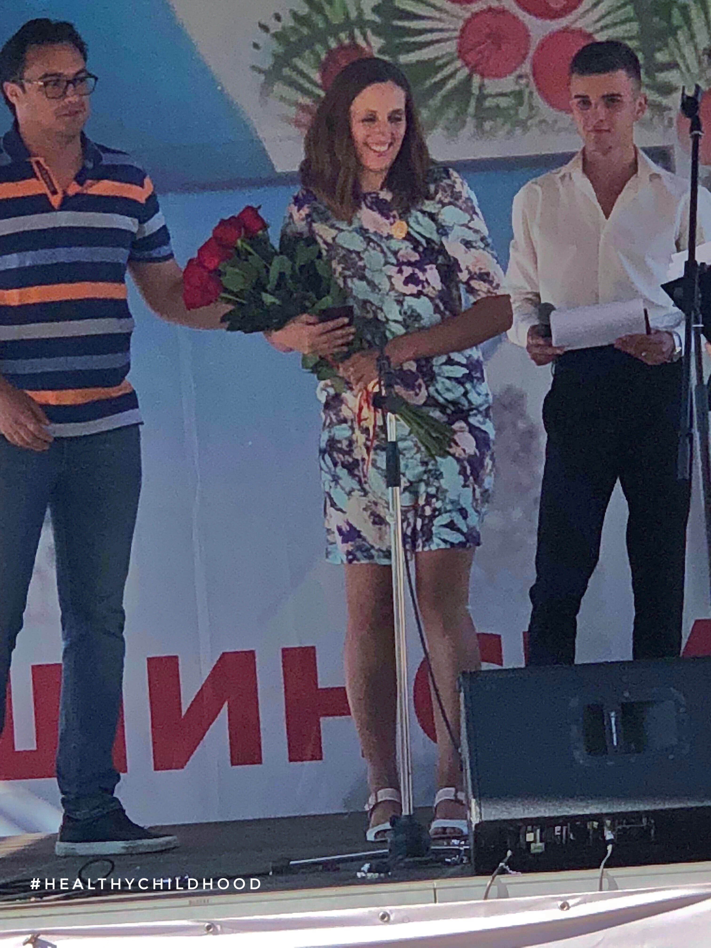 Альона Дехтяренко отримала почесне звання України, матері - героїні.